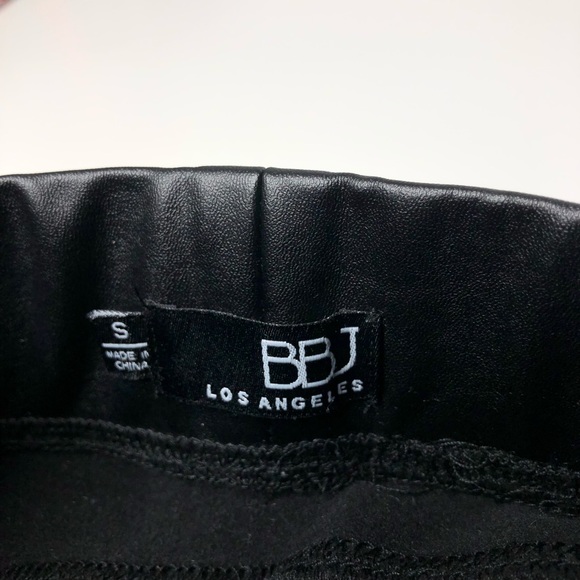 Black Faux Leather Mid-Rise Legging Size Small - Picture 6 of 11